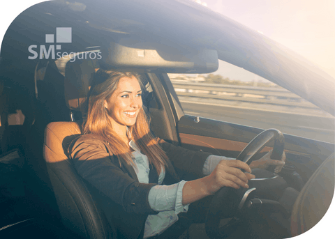 O seguro de automóvel é uma proteção essencial para garantir a tranquilidade e a segurança financeira enquanto está ao volante. SEGURO DE AUTOMÓVEIS